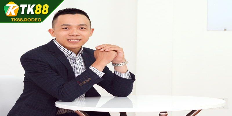 Các tiểu sử cơ bản của CEO Anh Minh Phùng